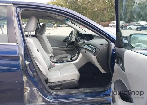 2017 Honda Accord Lx z USA, uszkodzony, nr VIN 1HGCR2F37HA181718